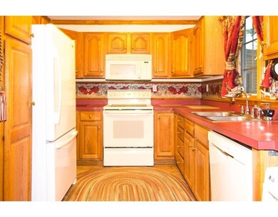 92 Wren Terrace unit 2, Quincy, MA 02169 - photo 3