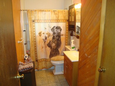 Newer Full Bath