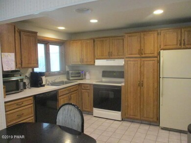 113 Sunset Rd, Roaring Brook Township, PA 18444 - photo 4