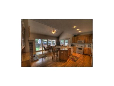 Kitchen/Hearth Room