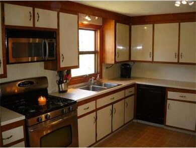 28 Carroll Dr, Foxboro, MA 02035 - photo 2