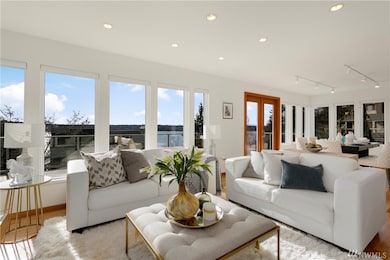 8049 W Mercer Way, Mercer Island, WA 98040 - photo 5