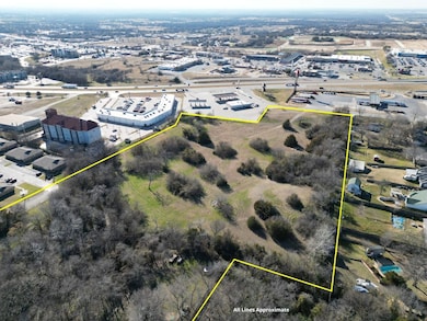 1300 S Trenchard Street S Decatur unit TX 76234, Decatur, TX 76234 - photo 3