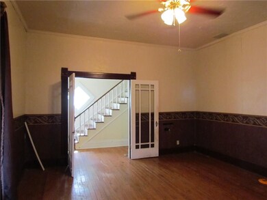 401 E Noble Ave, Guthrie, OK 73044 - photo 2