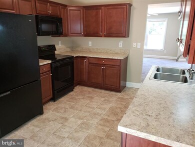 19639 Point Lookout Rd unit 19639, Lexington Park, MD 20653 - photo 7