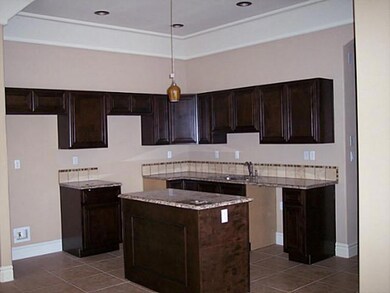 813 Desert Sky Dr, Horizon City, TX 79928 - photo 4