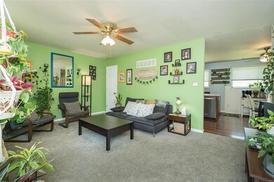 2655 Mockingbird Ln, Florissant, MO 63031 - photo 4