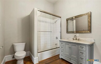 202 N Lbj Dr unit 205, San Marcos, TX 78666 - photo 6
