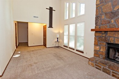 13942 S Poplar Place, Glenpool, OK 74033 - photo 5