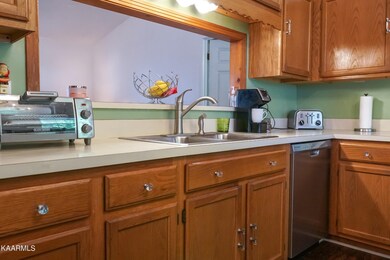 5983 Hilham Rd, Cookeville, TN 38506 - photo 4