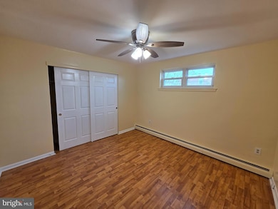 553 Fanshawe St unit 1ST FL, Philadelphia, PA 19111 - photo 4