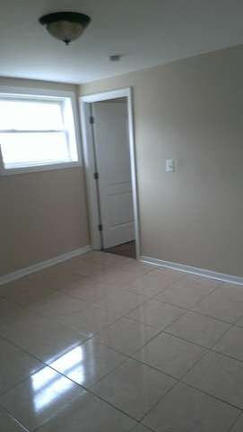 1435 Kings Rd, Carpentersville, IL 60110 - photo 4