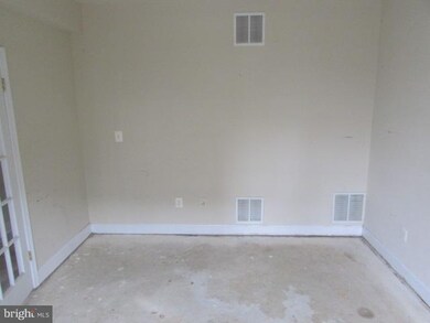 8000 Endzone Way, Hyattsville, MD 20785 - photo 4