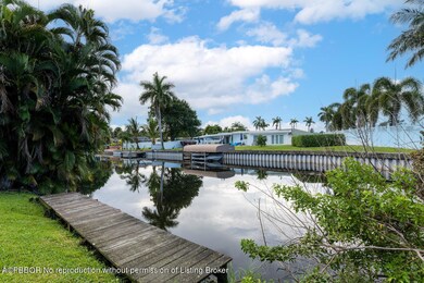 1510 Carandis Cir West Palm-large-004-00
