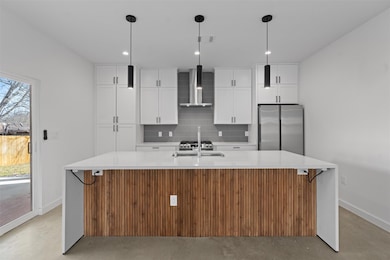 5601 Manor Rd unit A, Austin, TX 78723 - photo 3