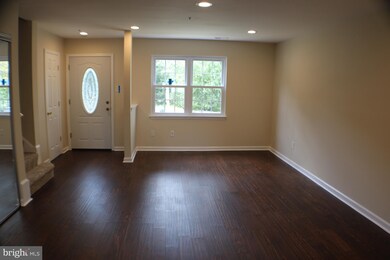 6012 Beacon Hill Place, Capitol Heights, MD 20743 - photo 4