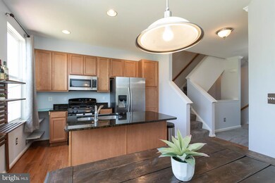 16767 Blackjack Oak Ln unit 315, Woodbridge, VA 22191 - photo 4