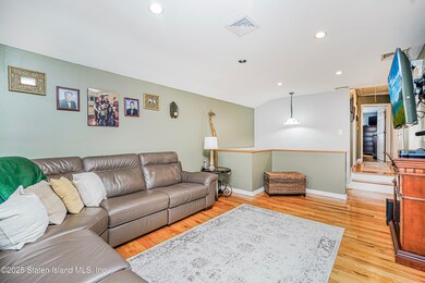 11 Seguine Place, Staten Island, NY 10312 - photo 6