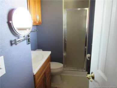 4323 Country View Dr, Floyds Knobs, IN 47119 - photo 5