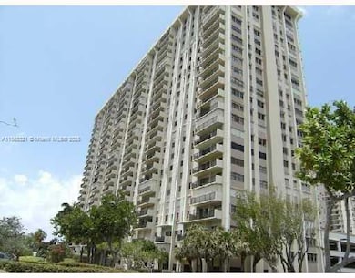 Summit Towers unit 2404S, Hollywood, FL 33019 - photo 2