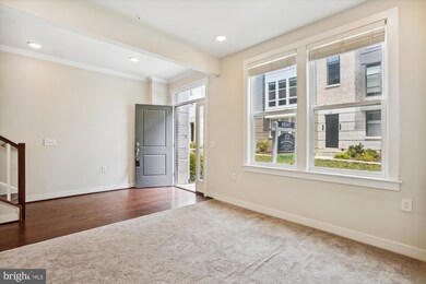 13340 Sherwood Park Ln, Herndon, VA 20171 - photo 4