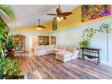 2002 SE Court Ave, Pendleton, OR 97801 - photo 4