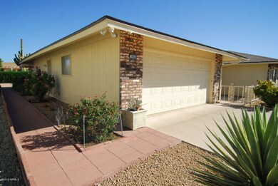 WEST SIDE YARD WALKWAY