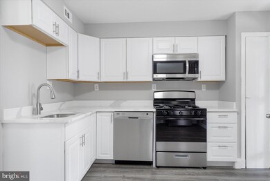 1908 Searles Rd, Dundalk, MD 21222 - photo 2