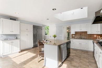 46 Oneida Dr, Greenwich, CT 06830 - photo 6