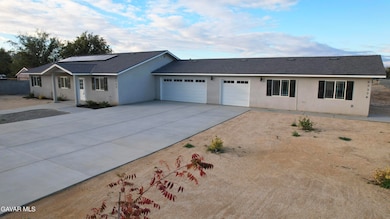 9737 E Avenue Q-4, Palmdale, CA 93591 - photo 6