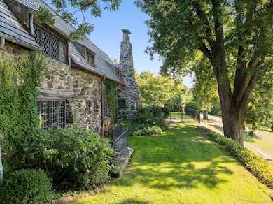 99 Quaker Bridge Rd, Croton On Hudson, NY 10520 - photo 6