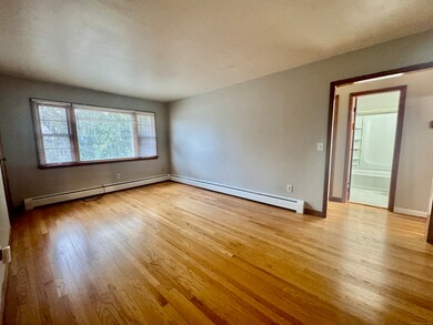 197 Potuccos Ring Rd unit 5, Wolcott, CT 06716 - photo 5