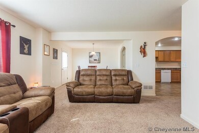 5016 Rock Springs St, Cheyenne, WY 82001 - photo 5