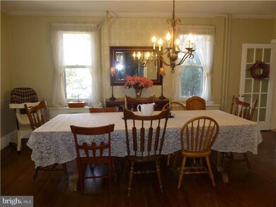 563 Belmont Ave, Southampton, PA 18966 - photo 5