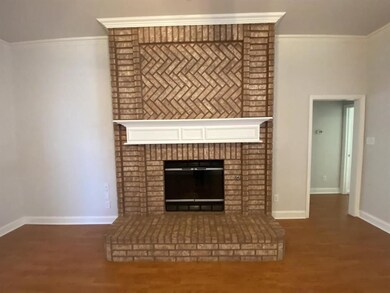 2749 Crystal Glenn Cir, Hurst, TX 76054 - photo 5