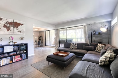 5709 Harpers Farm Rd unit F, Columbia, MD 21044 - photo 5