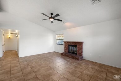 4101 Thatch Ave, Bakersfield, CA 93313 - photo 6