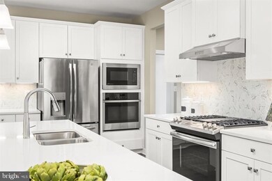 6808 Ballenger Run Blvd, Frederick, MD 21703 - photo 5