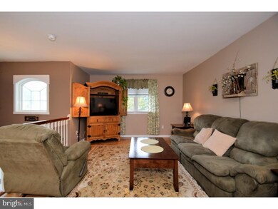 2107 N Line St, Lansdale, PA 19446 - photo 3