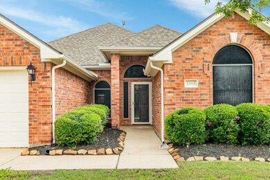 1503 Allison St, Alvin, TX 77511 - photo 4