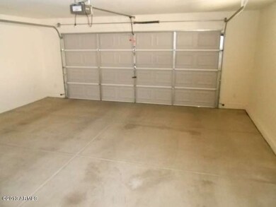 023-430579 Garage Interior