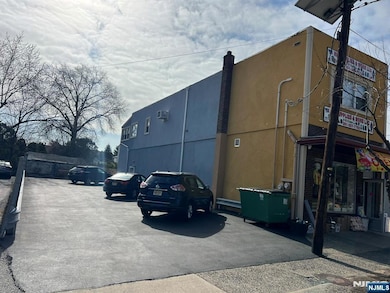 460 Boulevard, Hasbrouck Heights, NJ 07604 - photo 2