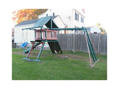 135 Milton Ave, North Smithfield, RI 02896 - photo 5