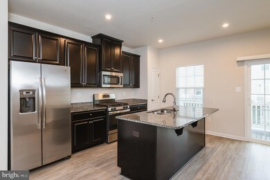 4916 Arborgate Cir, Halethorpe, MD 21227 - photo 7