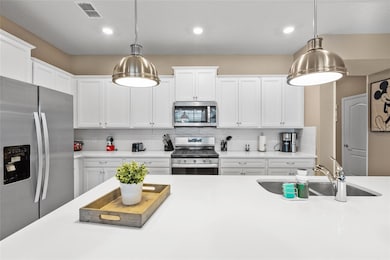 7160 Oakmoss Loop, Davenport, FL 33837 - photo 5