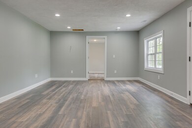 2474 Old Tullahoma Hwy, Manchester, TN 37355 - photo 6