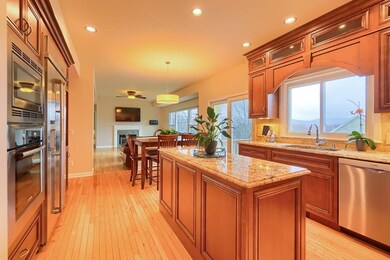 2 Lancelot Rd, Shrewsbury, MA 01545 - photo 6