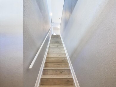 5521 Rosehill Rd unit 203, Sarasota, FL 34233 - photo 4