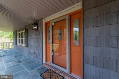 594 Noland Dr, Sykesville, MD 21784 - photo 4