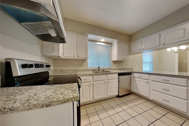 8103 Silent Cedars Dr, Houston, TX 77095 - photo 5